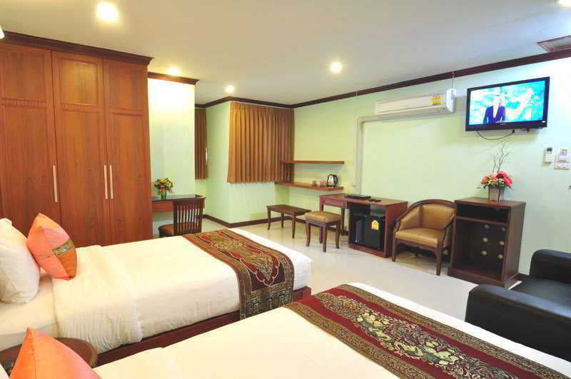 Sky Suites Bangkok Exterior foto